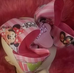 Jumbo size minnie girls hair bow